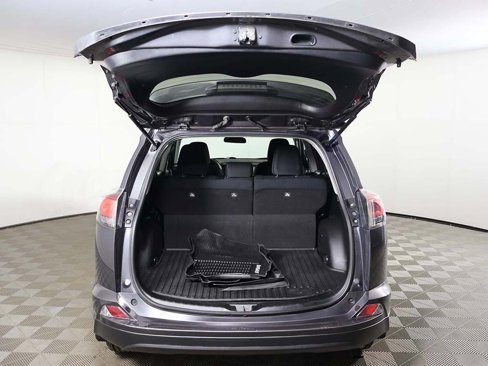 Used 2017 Toyota RAV4 LE image 13