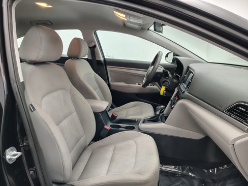 Used 2017 Hyundai Elantra SE image 23