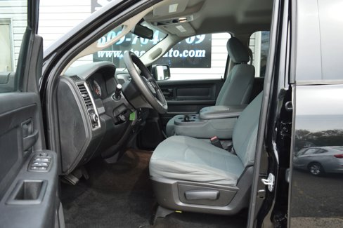 Used 2014 RAM 1500 Express w/ Black Ram 1500 Express Group image 10