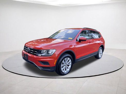 Used 2018 Volkswagen Tiguan S image 3