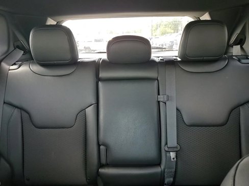 Used 2024 Jeep Compass Latitude w/ Altitude Special Edition image 21