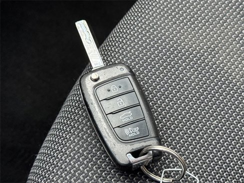 Used 2019 Hyundai Accent SE image 27