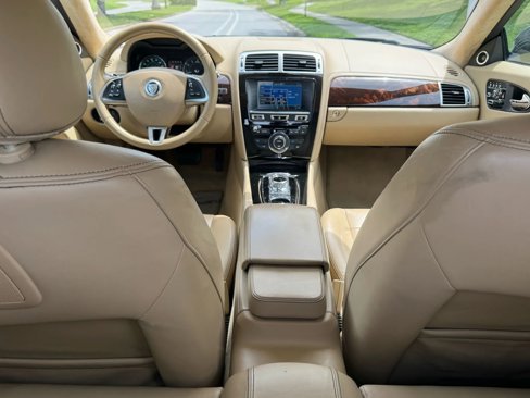 Used 2012 Jaguar XK Coupe image 23