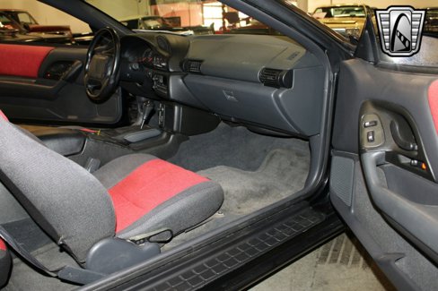 Used 1994 Chevrolet Camaro Z28 image 18