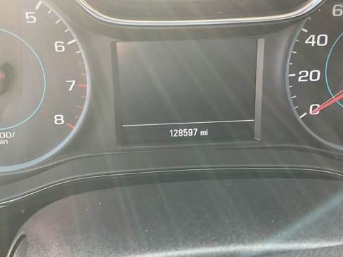 Used 2017 Chevrolet Cruze LT image 16