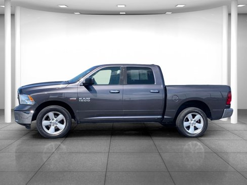 Used 2015 RAM 1500 Classic SLT image 4