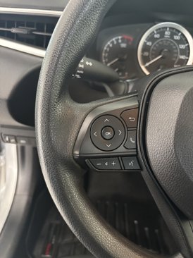 Certified 2022 Toyota Corolla LE image 11