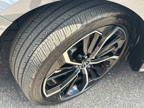 Used 2024 Nissan Altima 2.5 SR image 13