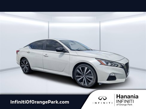 Used 2020 Nissan Altima 2.5 SR image 1