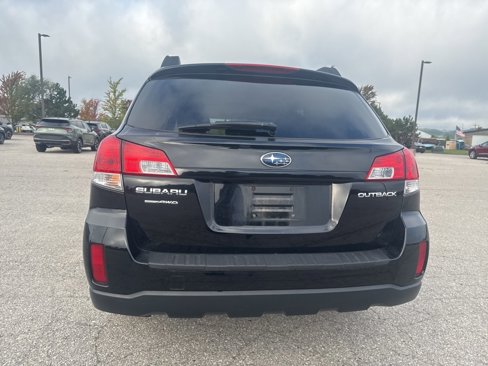 Used 2010 Subaru Outback 2.5i Premium w/ Popular Equipment Group 1B image 36