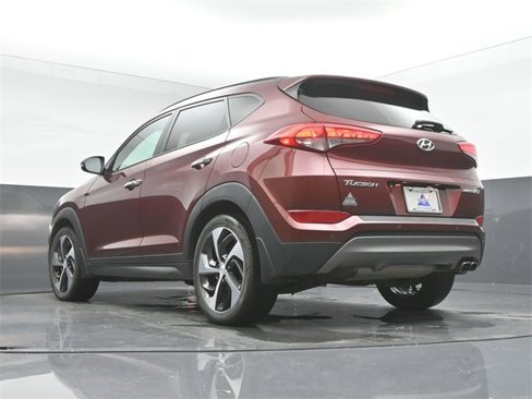 Used 2016 Hyundai Tucson Limited w/ Option Group 03 image 35