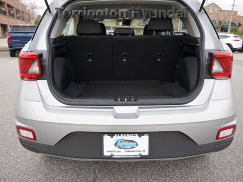 Certified 2024 Hyundai Venue SEL image 10