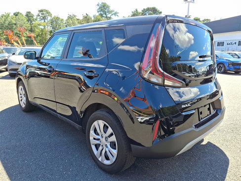 Certified 2023 Kia Soul LX image 4