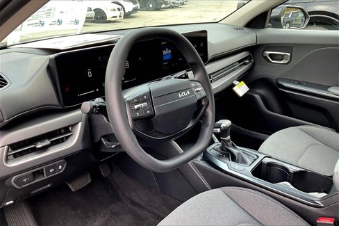 Certified 2025 Kia K4 LX image 9