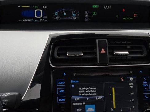 Used 2017 Toyota Prius Four image 24