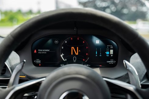 New 2025 McLaren Artura image 37