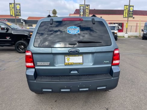Used 2011 Ford Escape XLT image 4