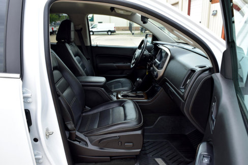 Used 2018 GMC Canyon Denali image 16