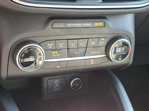 Certified 2020 Ford Escape SE image 15