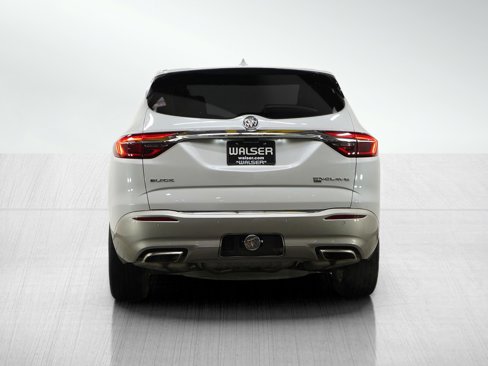 Used 2018 Buick Enclave Premium w/ Experience Buick Package image 4