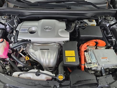 Used 2015 Lexus ES 300h image 30