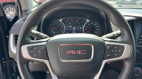 Used 2024 GMC Terrain SLE image 38