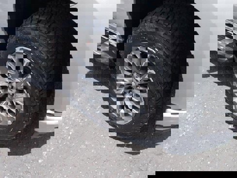 Used 2022 Chevrolet Silverado 1500 RST image 9