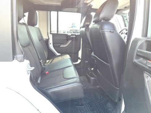 Used 2018 Jeep Wrangler Unlimited Sport image 39
