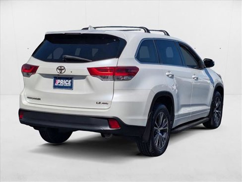 Used 2018 Toyota Highlander Plus image 5