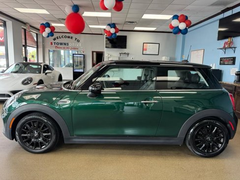 Used 2019 MINI Cooper 2-Door Hardtop image 22