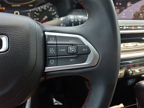 Used 2022 Jeep Compass Trailhawk image 21