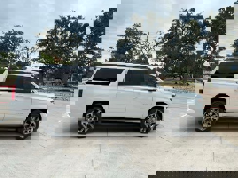 Used 2015 Chevrolet Suburban LS w/ Driver Alert Package image 7