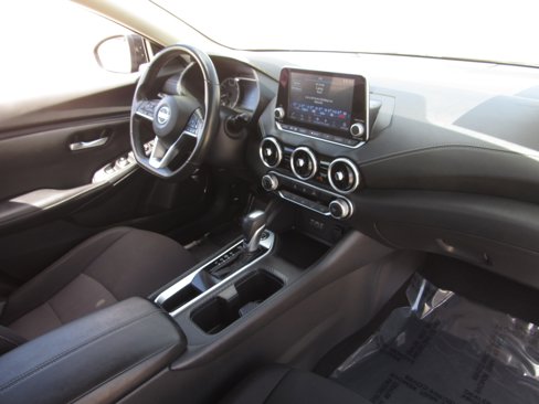 Used 2022 Nissan Sentra SV image 9