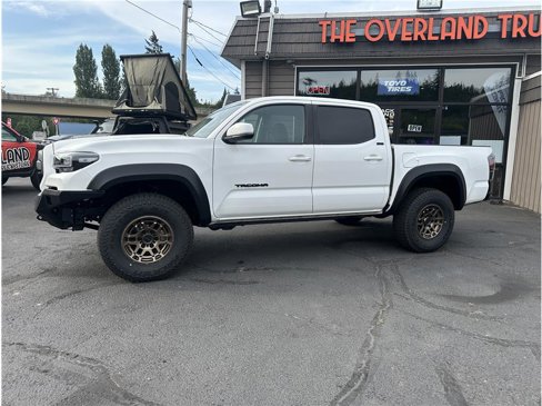Used 2023 Toyota Tacoma 4x4 Double Cab image 3