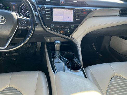 Certified 2019 Toyota Camry SE w/ Convenience Package image 15