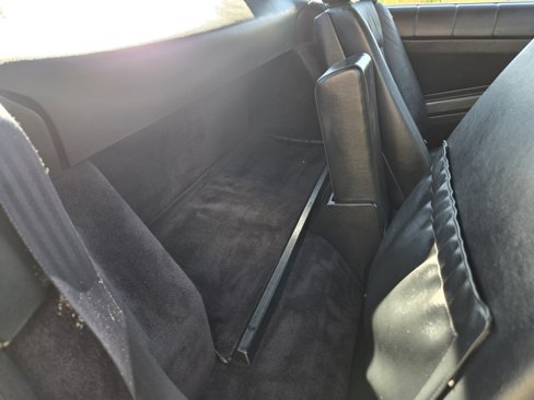 Used 1991 Cadillac Allante image 17