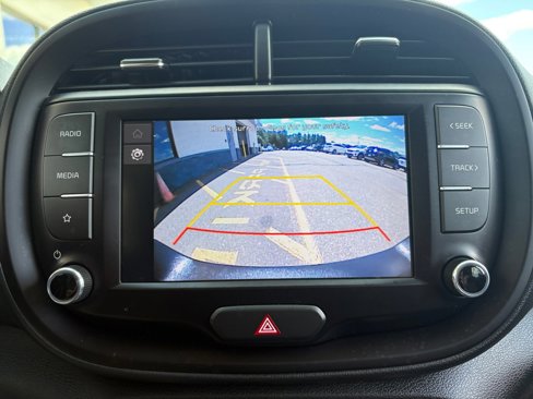 Certified 2022 Kia Soul LX image 19