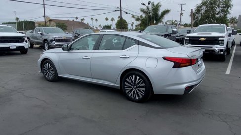 Used 2024 Nissan Altima 2.5 SV image 7