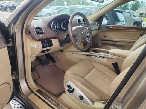 Used 2009 Mercedes-Benz GL 320 BlueTEC 4MATIC image 10