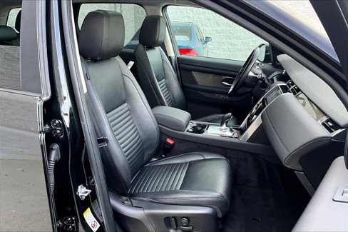 Used 2020 Land Rover Discovery Sport SE image 8