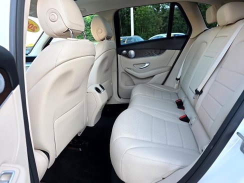 Used 2019 Mercedes-Benz GLC 300 4MATIC w/ Premium Package image 54