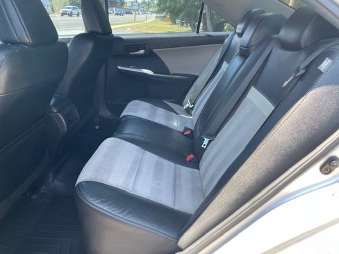 Used 2012 Toyota Camry SE image 13