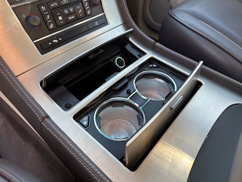 Used 2013 Cadillac Escalade Platinum image 38