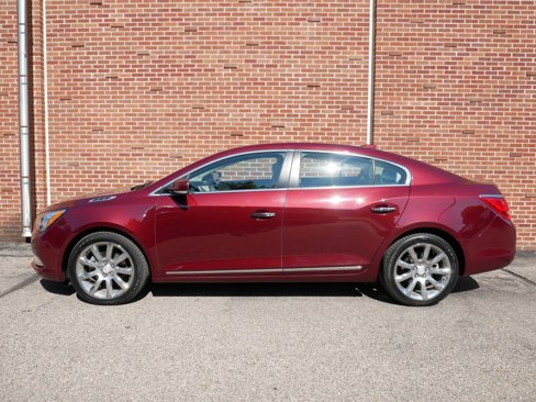Used 2015 Buick LaCrosse Premium image 2