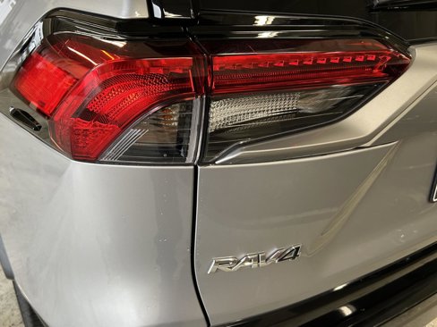 Used 2020 Toyota RAV4 XSE w/ XSE Grade Weather Package image 9