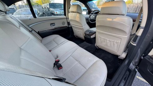 Used 2006 BMW 750Li image 25
