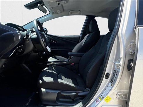 Used 2018 Toyota Prius Prime Plus image 10