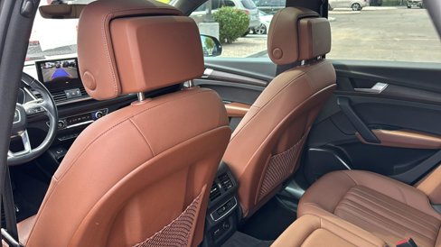Used 2022 Audi Q5 2.0T Premium w/ Convenience Package image 22