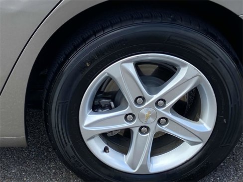 Used 2023 Chevrolet Malibu LT image 30