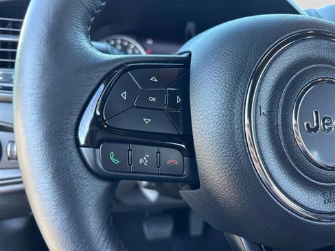 Used 2022 Jeep Renegade Altitude w/ Convenience Group image 18